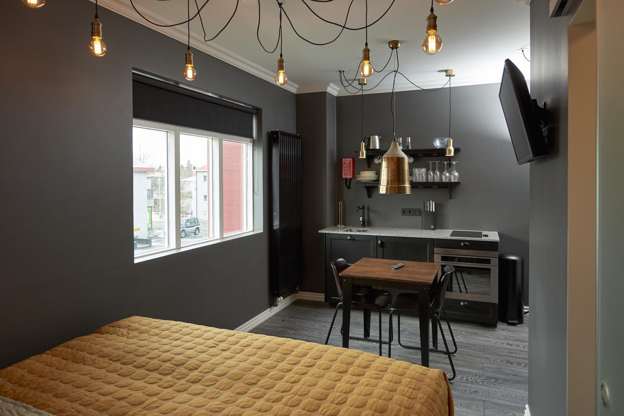 Hotel 105 - A Townhouse 3*