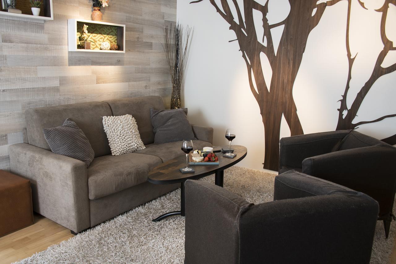 Apartment B14 Down Town Modern