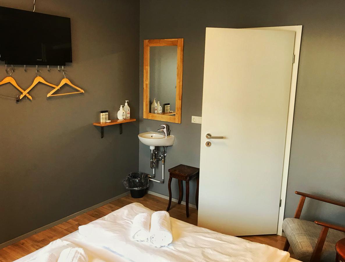 Hostel Hlemmur Square *