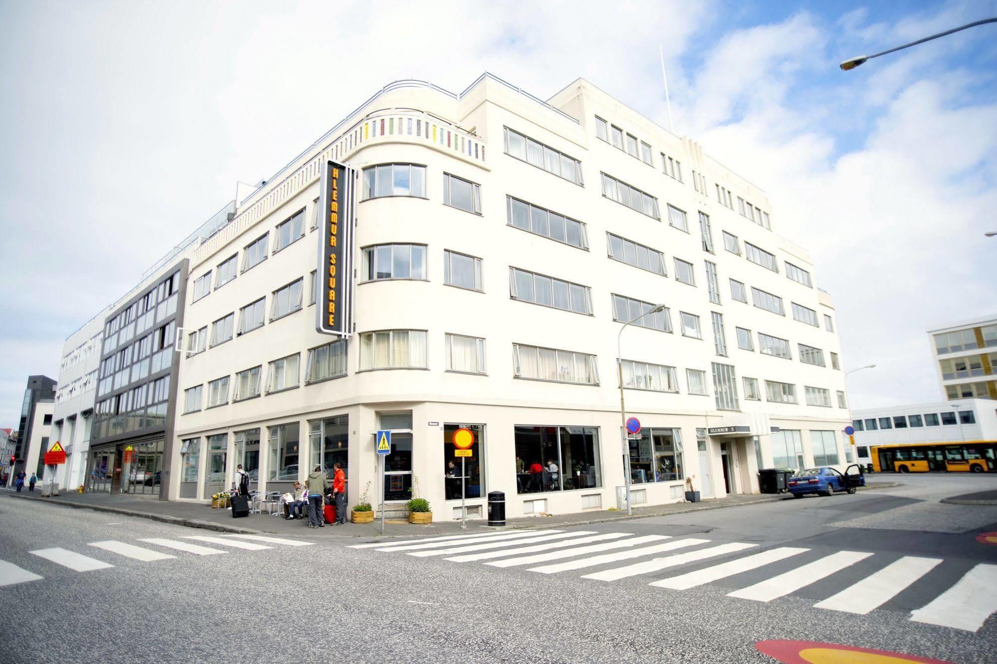 Hlemmur Square Hostel *
