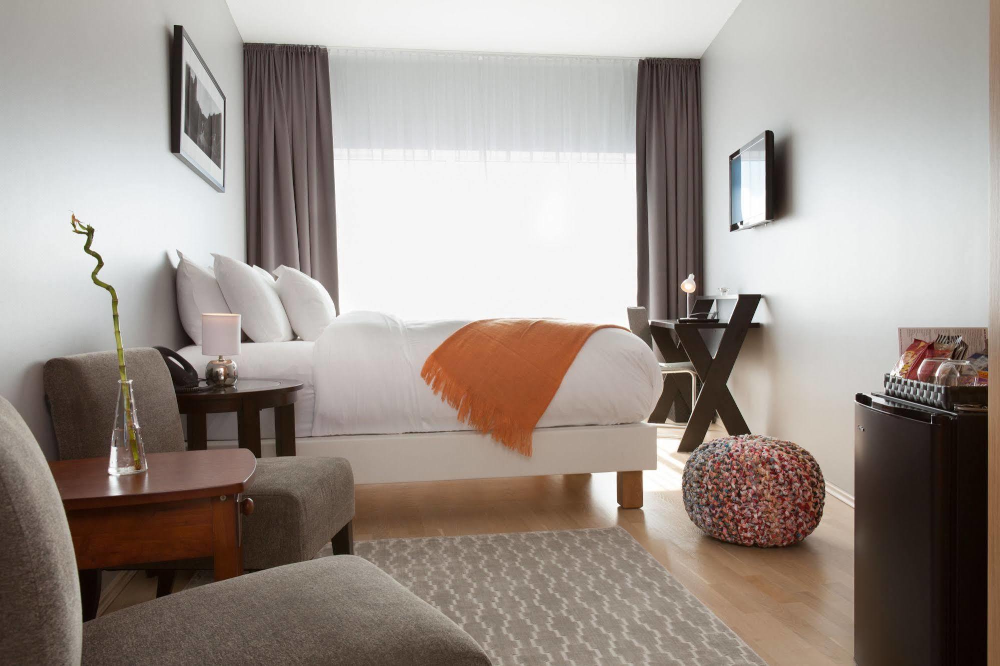 Hlemmur Square Hostel *
