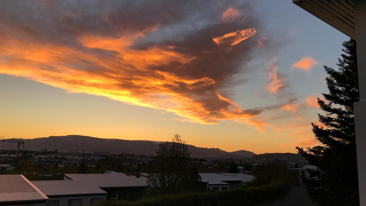 Villa Iceland Sjf Villa, Hot Tub & Outdoor Sauna Amazing Mountains And View Over *