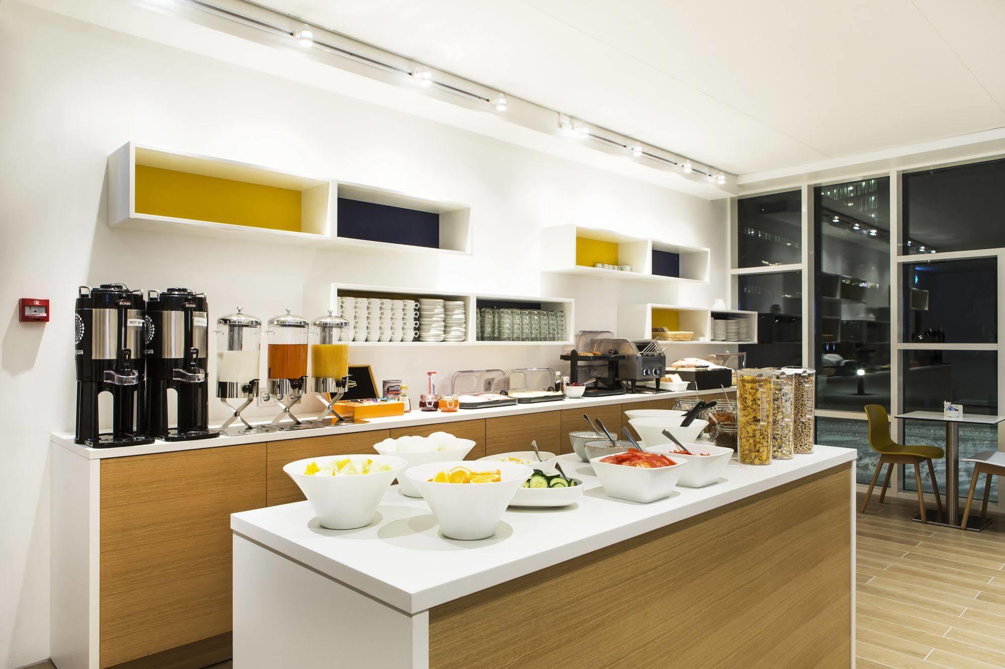 Hotel Storm By Keahotels 3*
