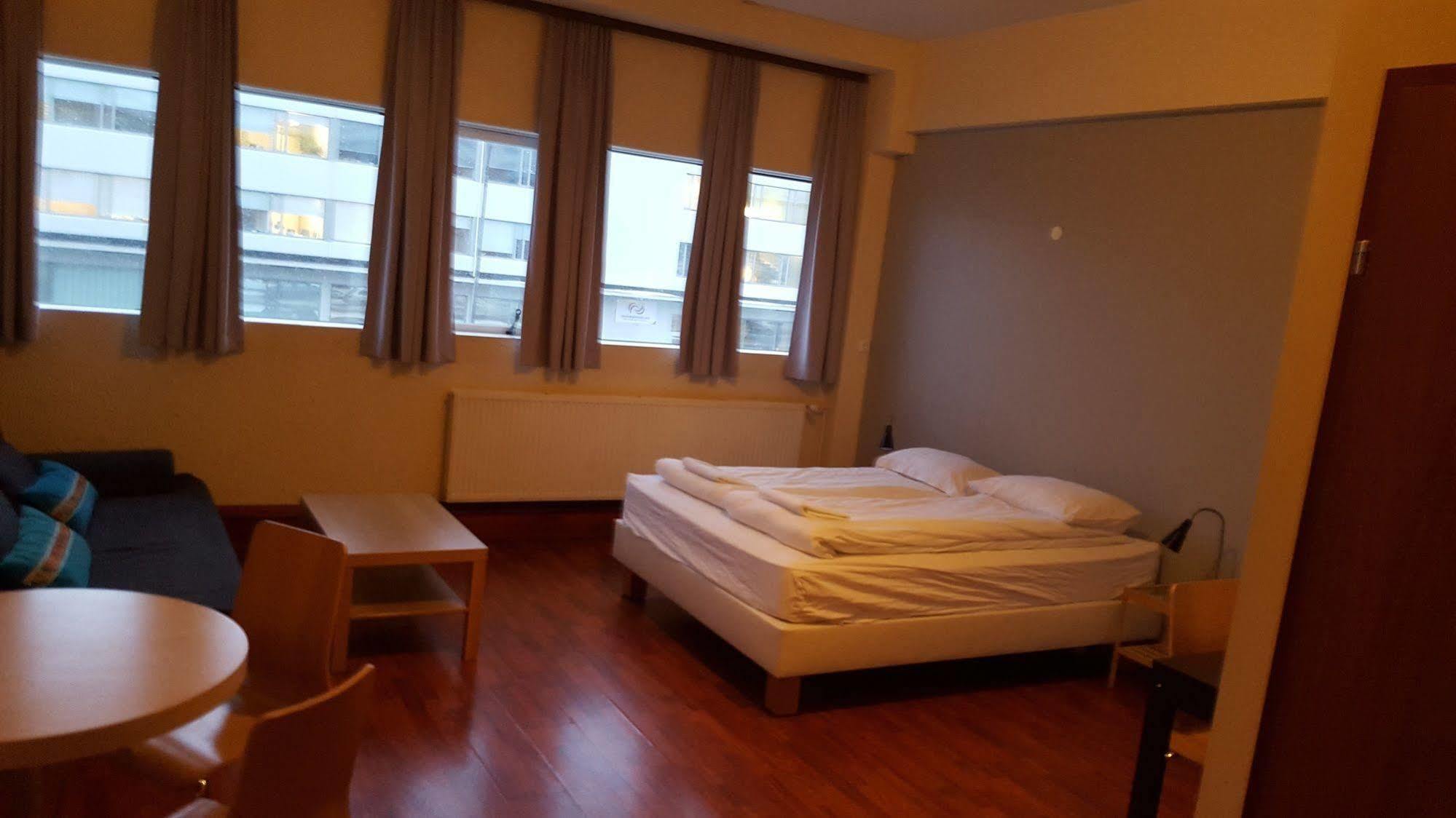 Atlantic And Hotel 2*