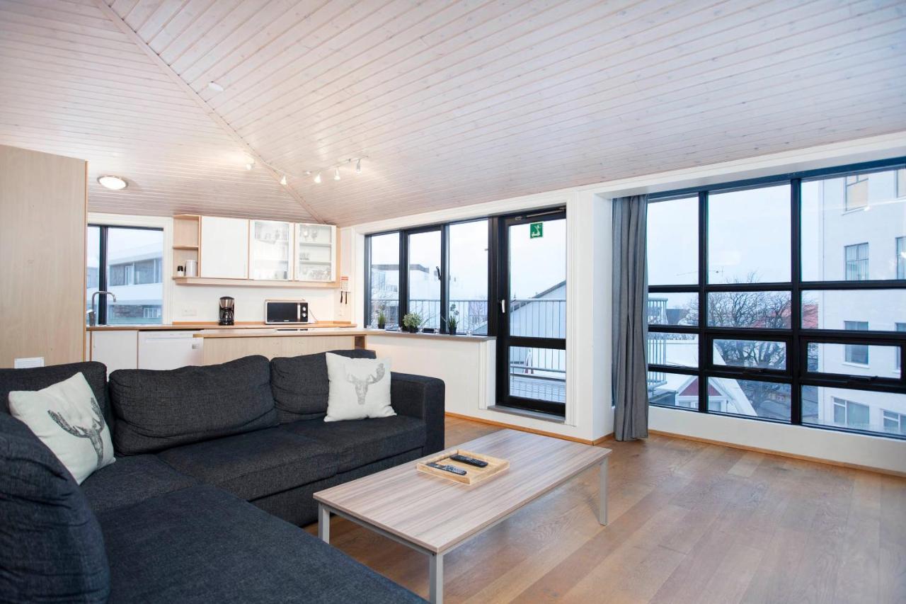 Odinn Skolavordustigur * Reykjavik