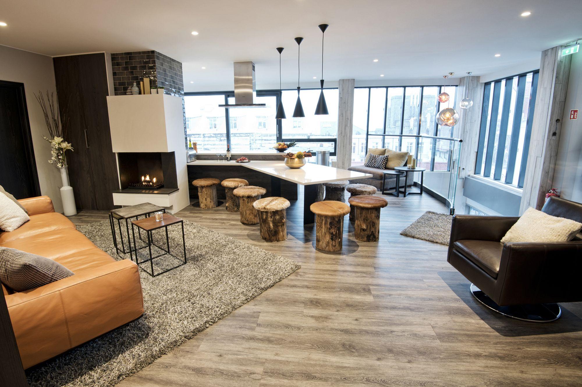 B14 & 4* Reykjavik