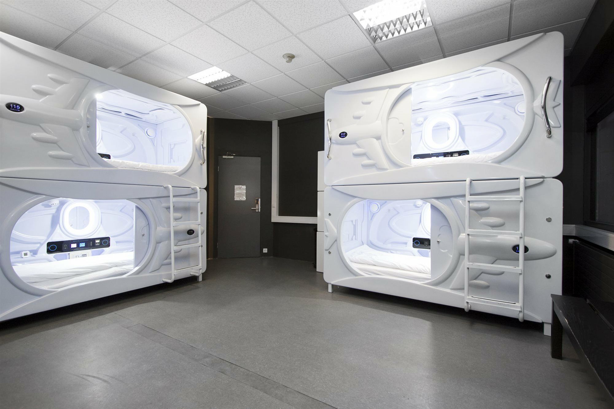 Galaxy Pod Albergue Reiquiavique