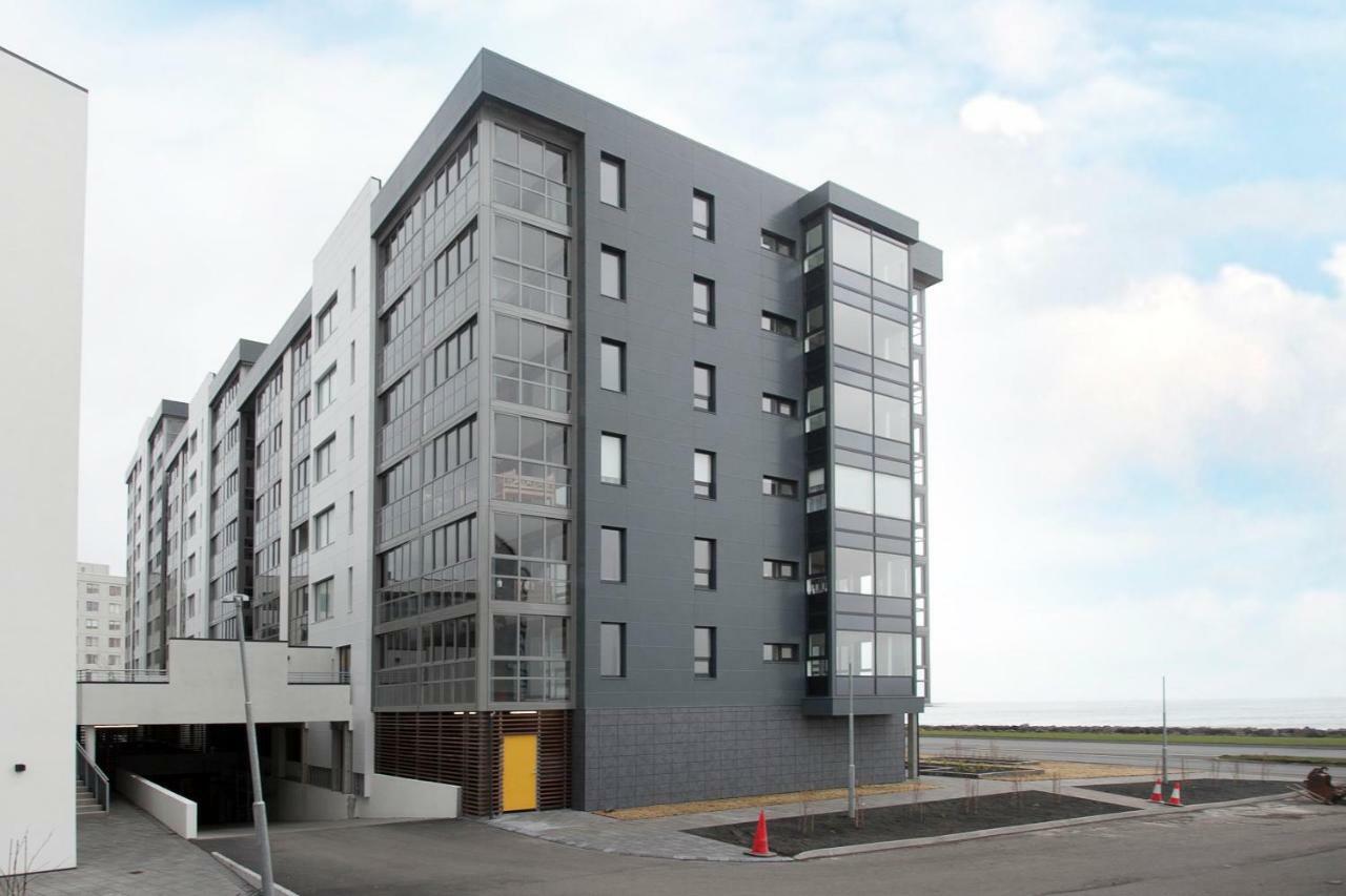 Ocean View Luxury In Reykjavík