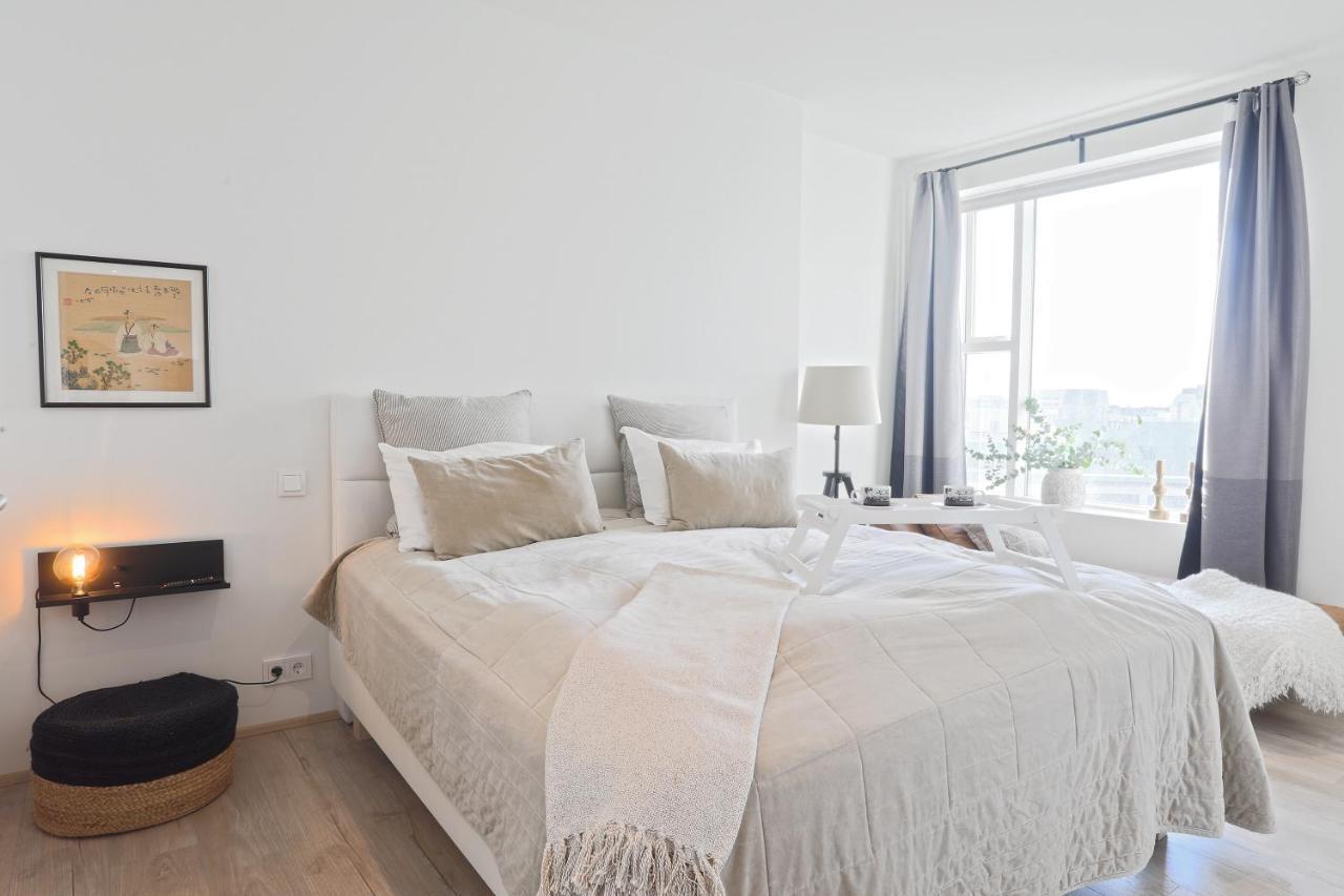 Salka Luxury 2br, 2 Bathrooms *