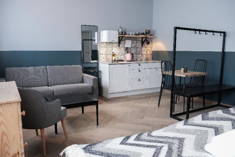 Hotel The Swan House By Ylma