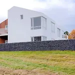 Modern Luxury Apartment - Ocean & Mountain Views