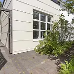 Studio 104- Free Parking Onsite -Private Entrance