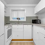 Cozy 1Br Apartment In Reykjavik