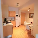Greenkey Apartment - B13