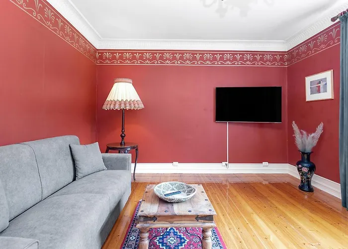 Charming Apartment - Amazing Downtown Location