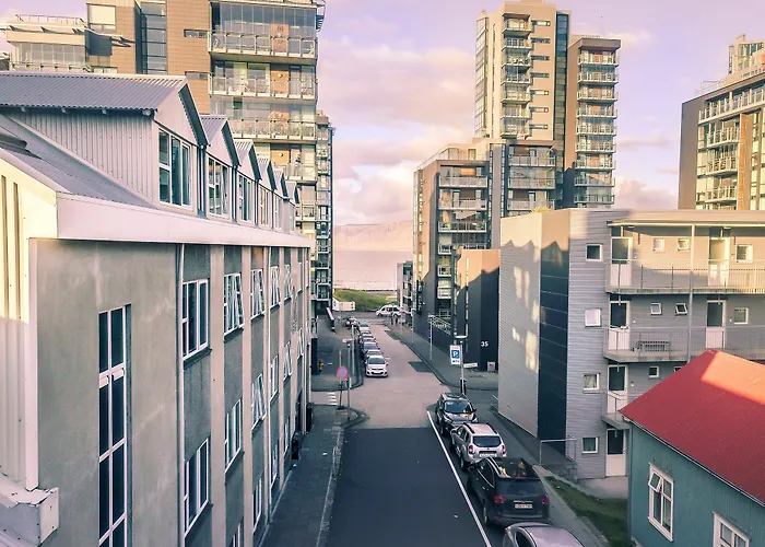 The Swan House - Reykjavik Apartments