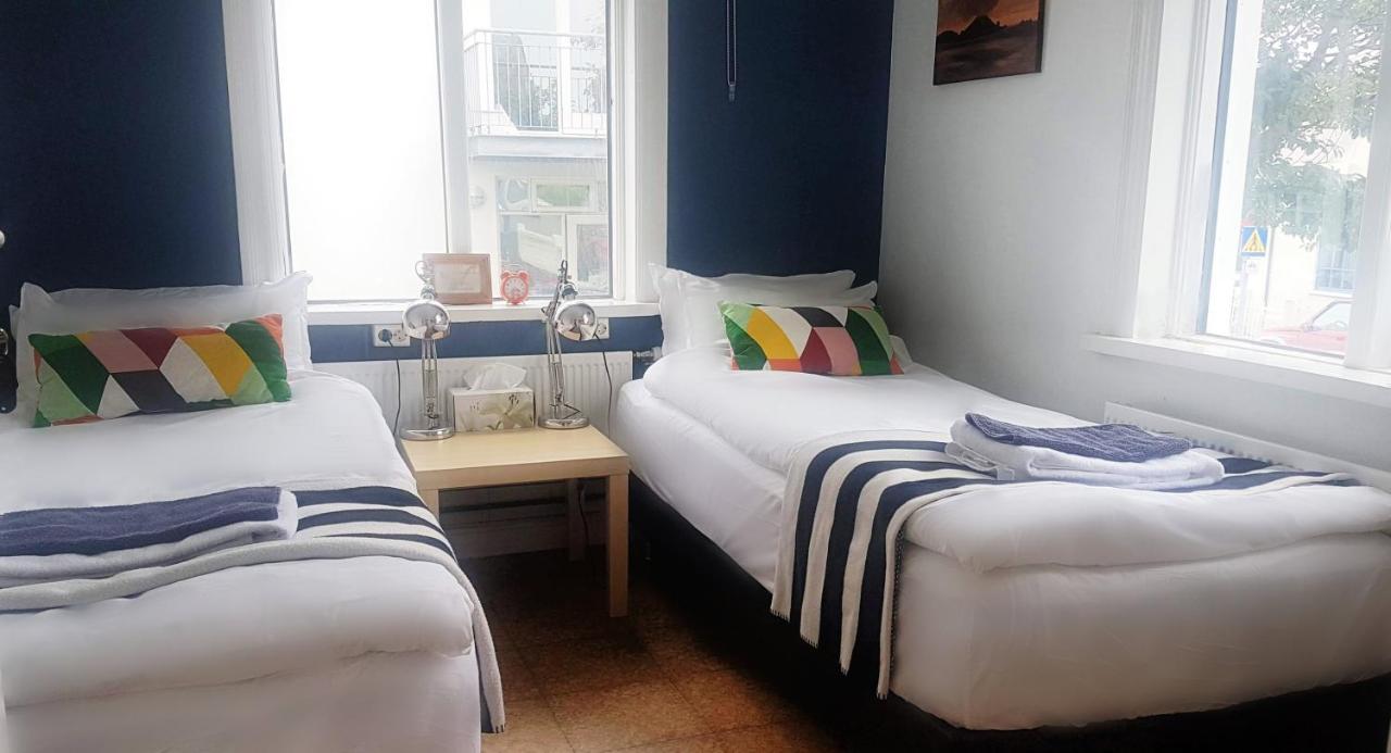 Hostel Refurinn *