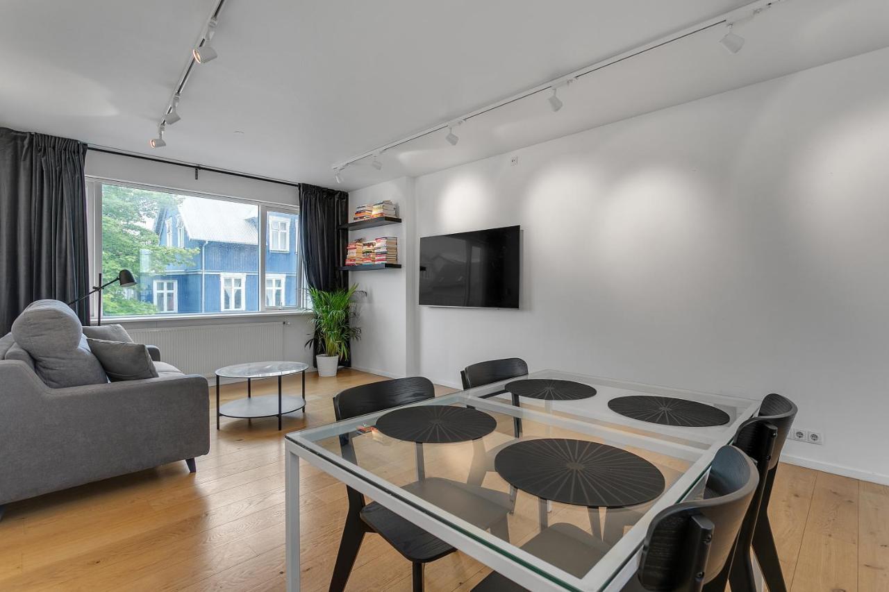 Lovely 1-bedroom Apt. - Ideal Location