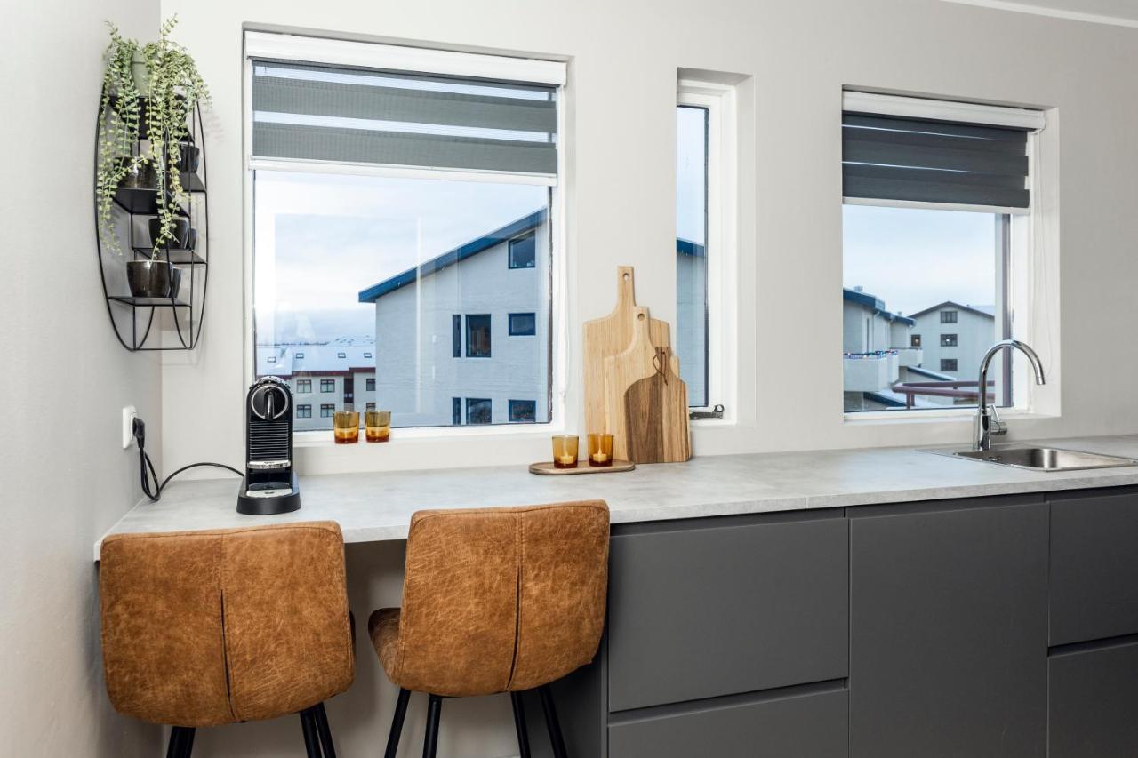 Cozy With A View *