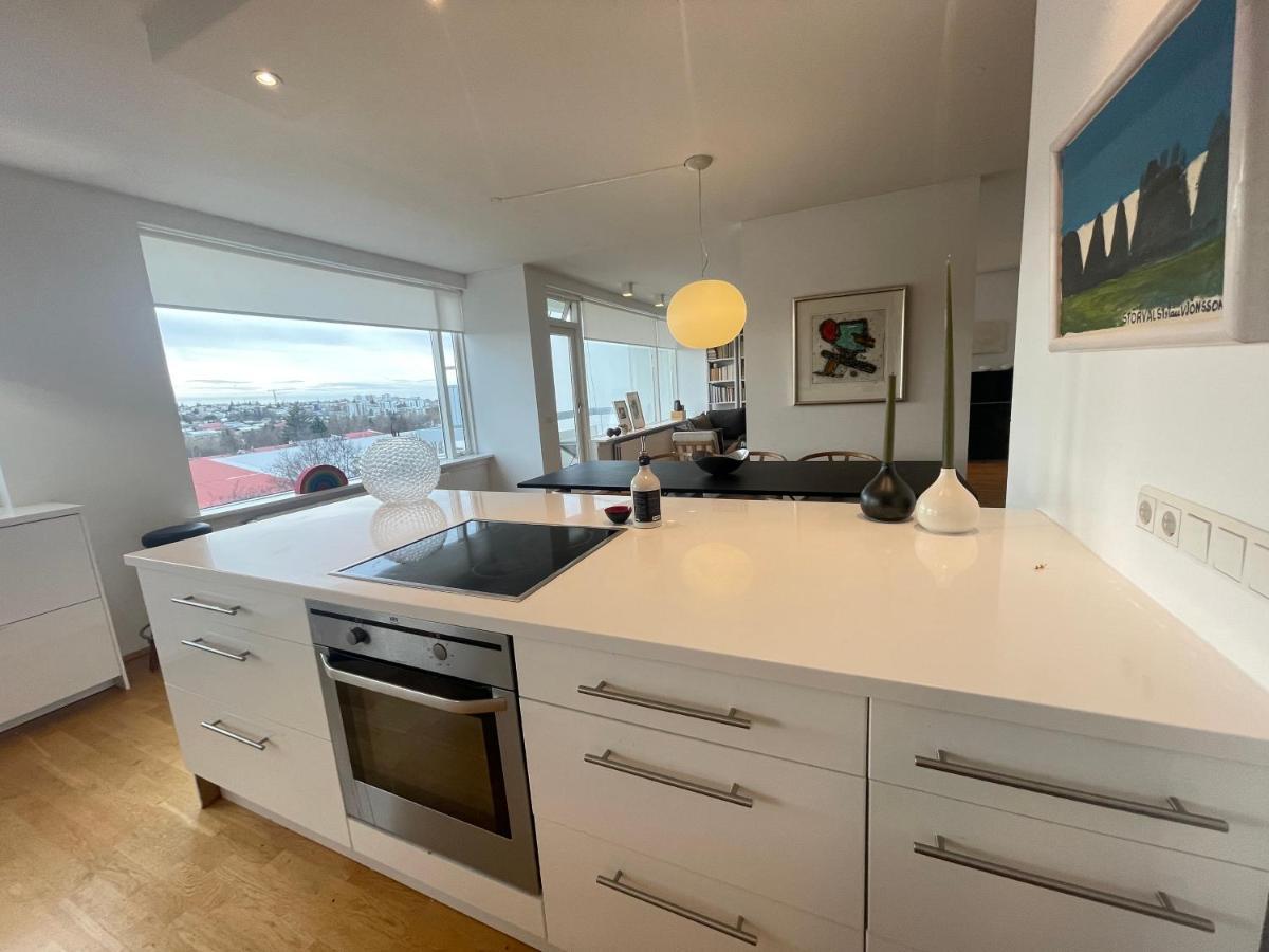 Appartement Modern And Centrally Located 3bedr In *