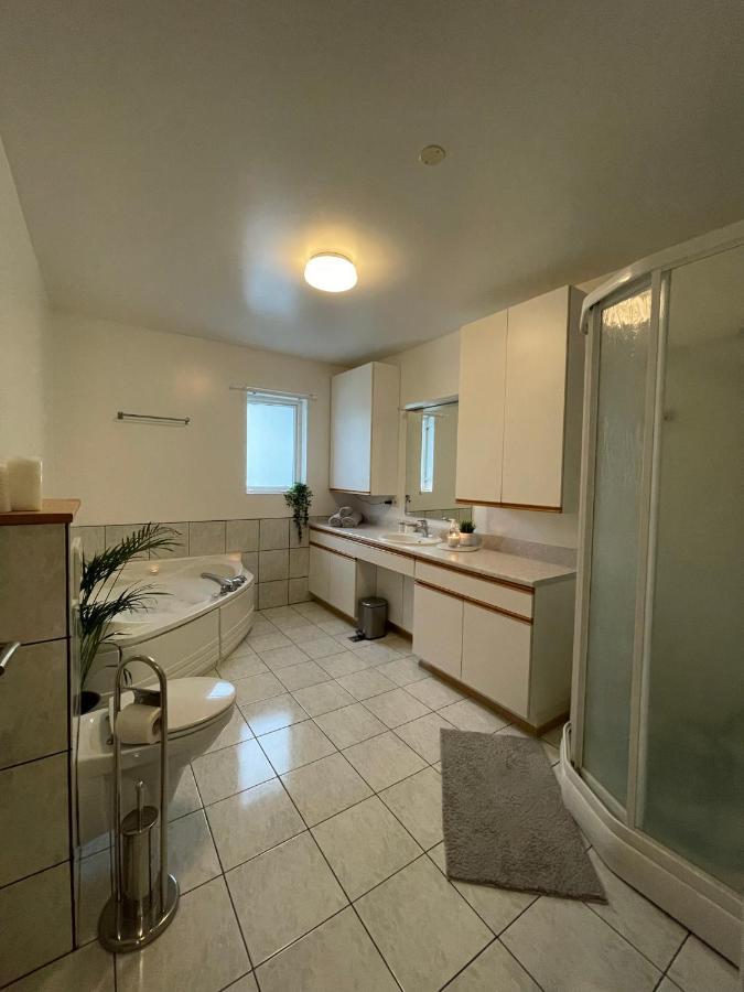 4-bedroom With Private Gym And Hot-tub