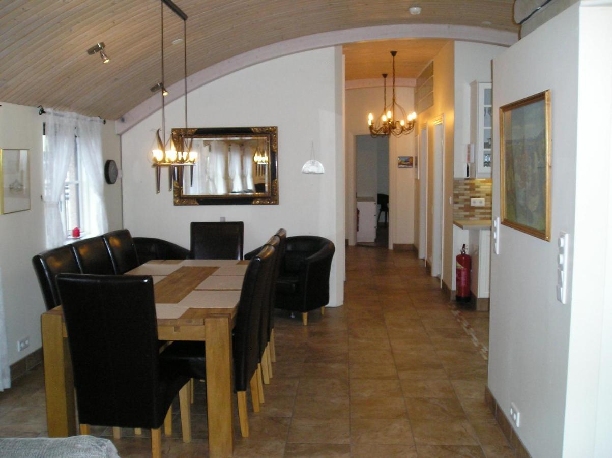Apartment Three Sisters