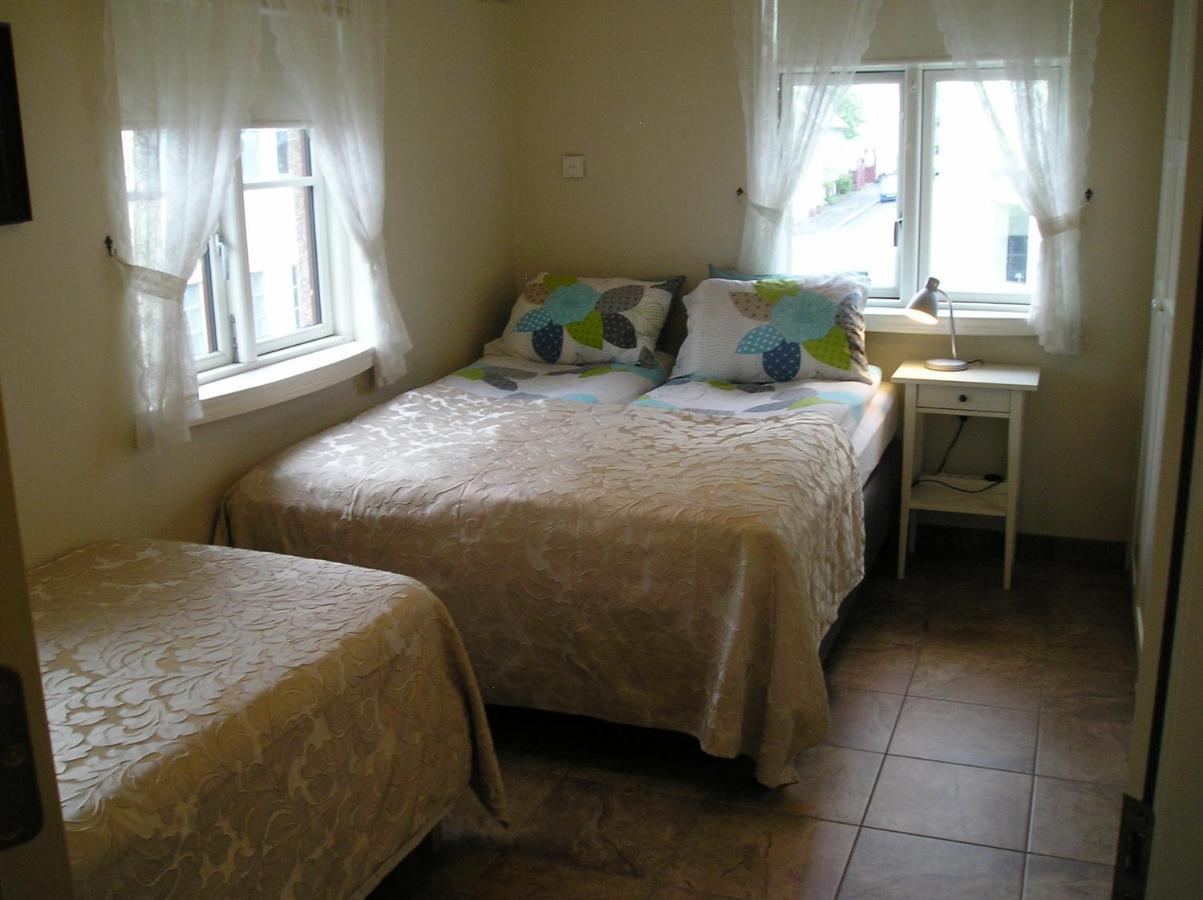 Apartment Three Sisters