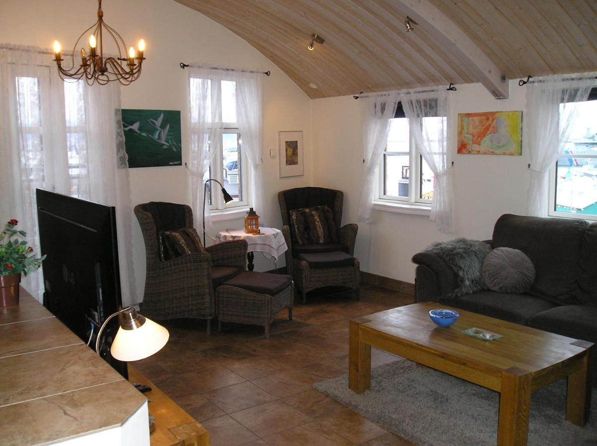 Three Sisters Apartment *