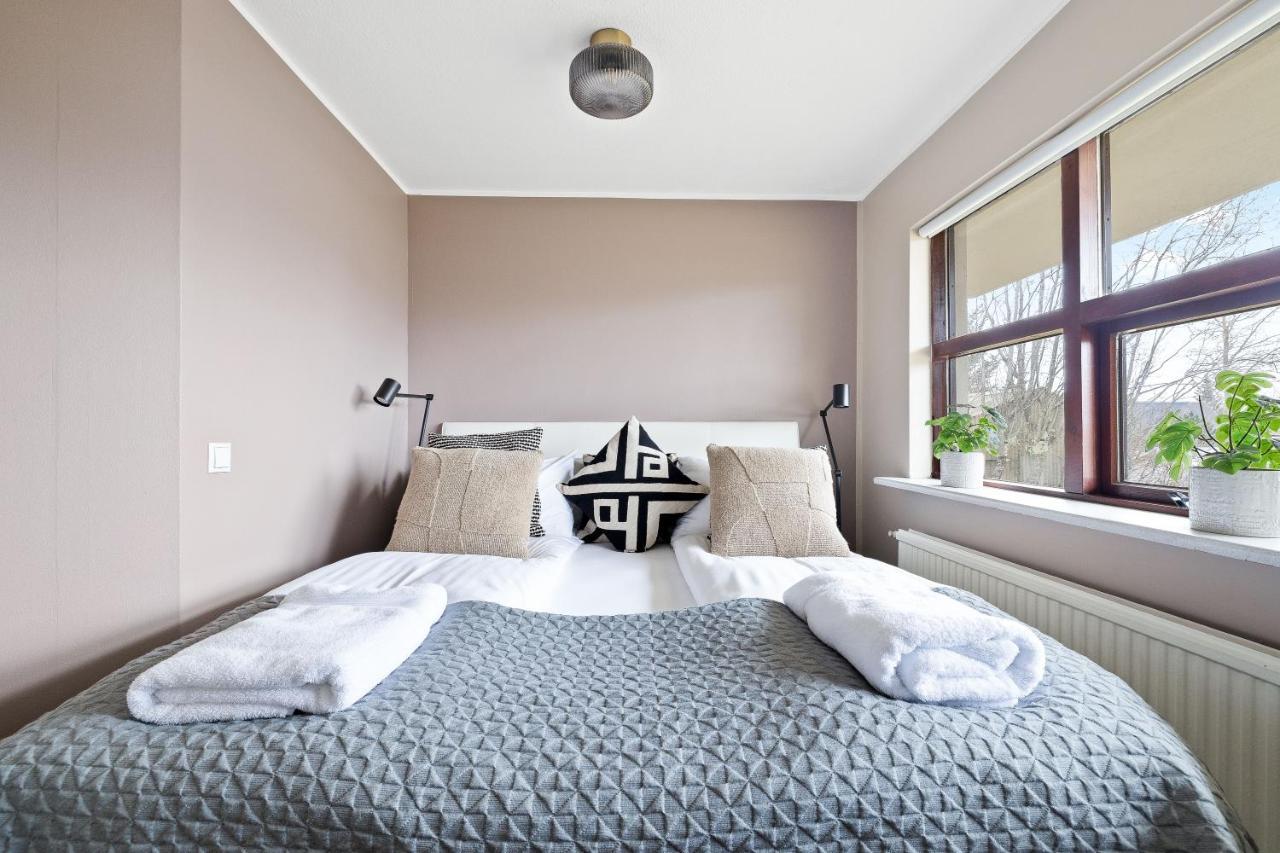 Apartment Venture Vacation-restful Retreat In The Suburbs