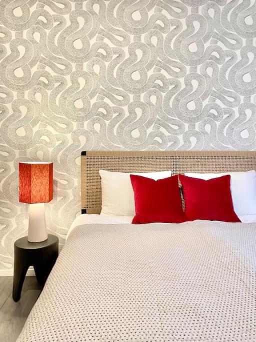 Apartment Private Lux 2br & 2ba Center With Free Parking