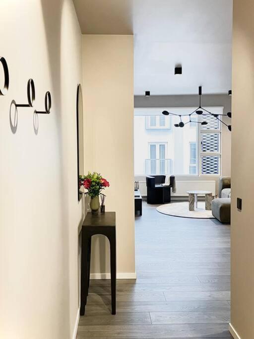 Private Lux 2br & 2ba Center With Free Parking Reykjavik