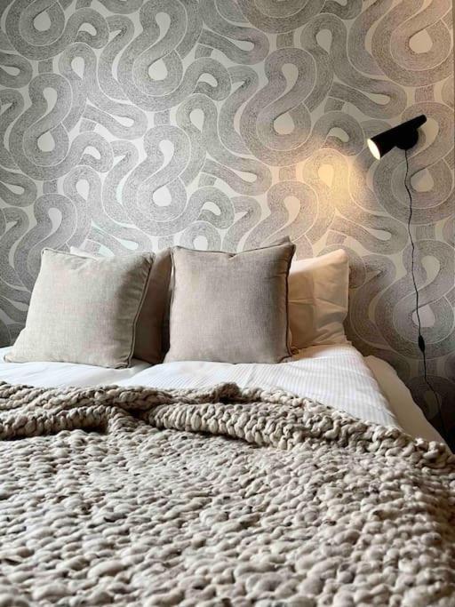 Private Lux 2br & 2ba Center With Free Parking Apartment Reykjavik