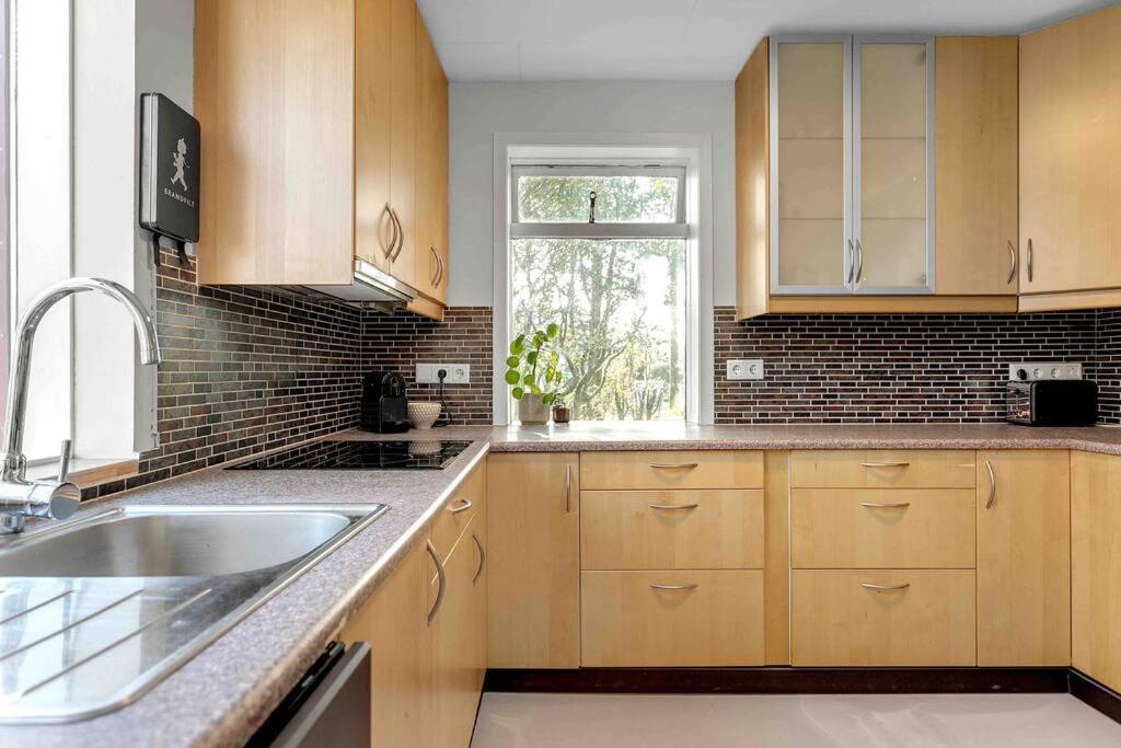 Bright And Beautiful House *