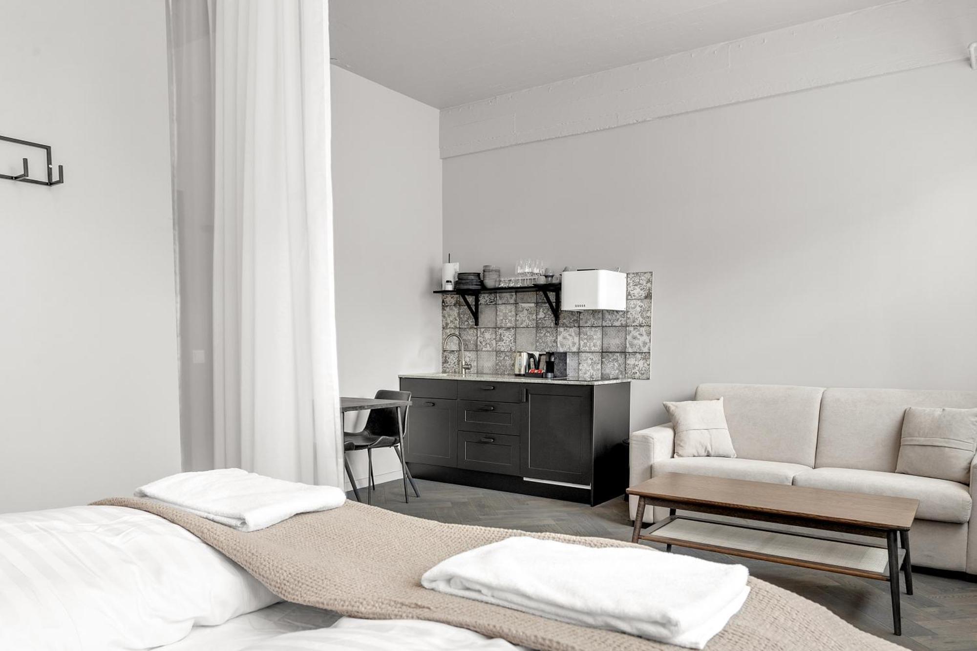 The Swan House By Heimaleiga Aparthotel 3*