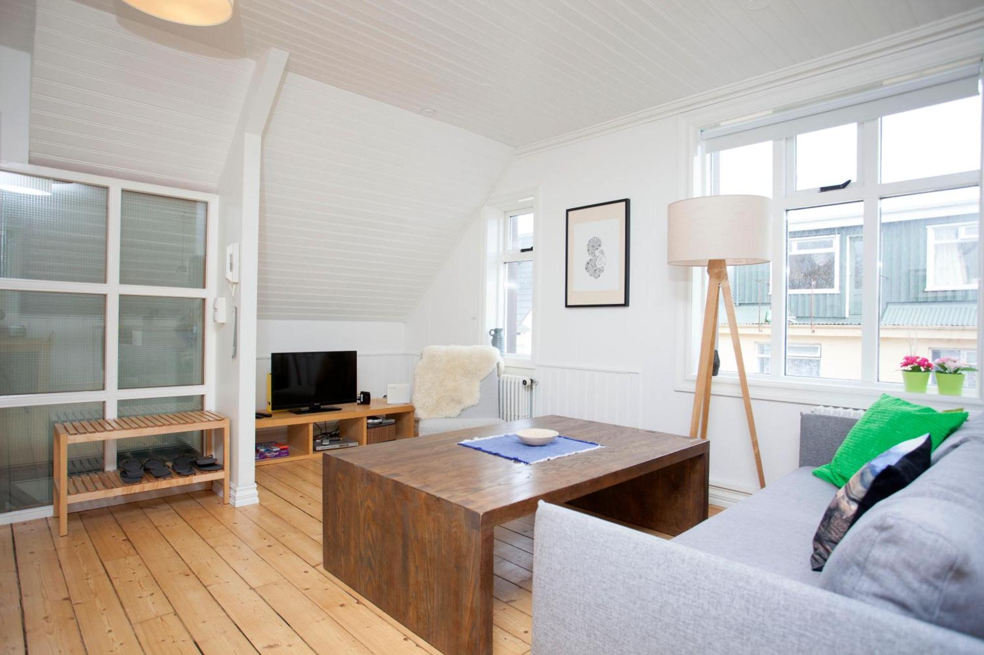 Aska Apartment *
