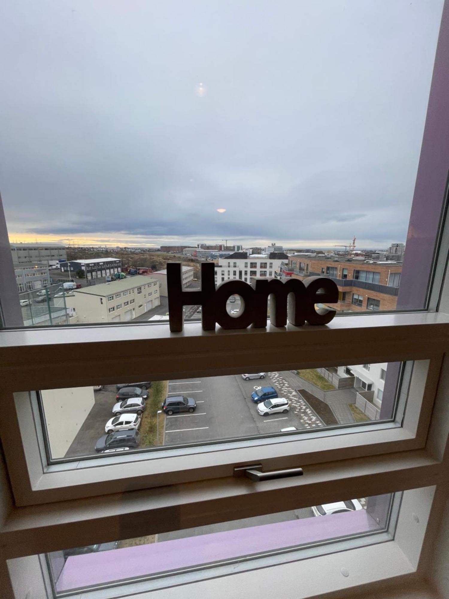 Modern And Spacious 3 Bedroom In Kopavogur Apartment