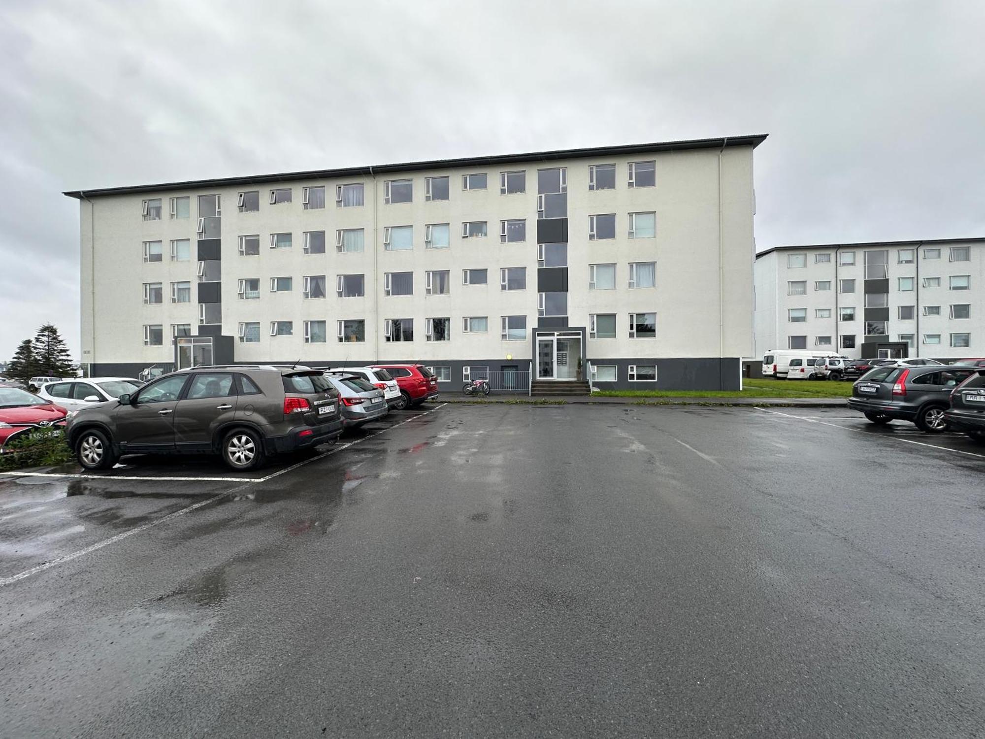 Apartment In Fellsmuli - Birta *