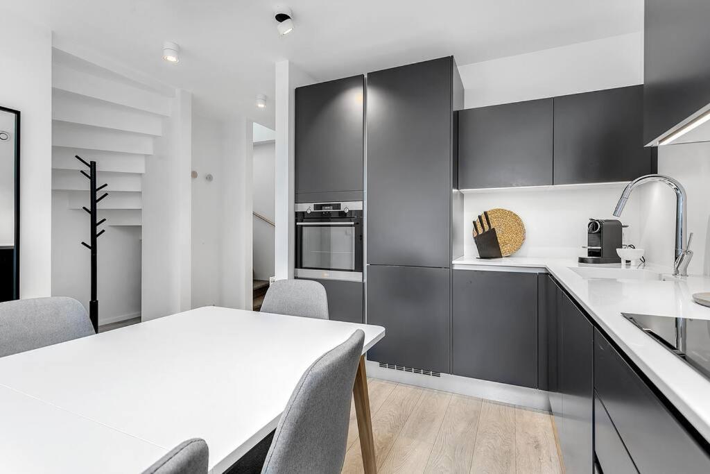 Luxury Nest 2b, 1b-heart Of Downtown-free Parking * Reiquiavique