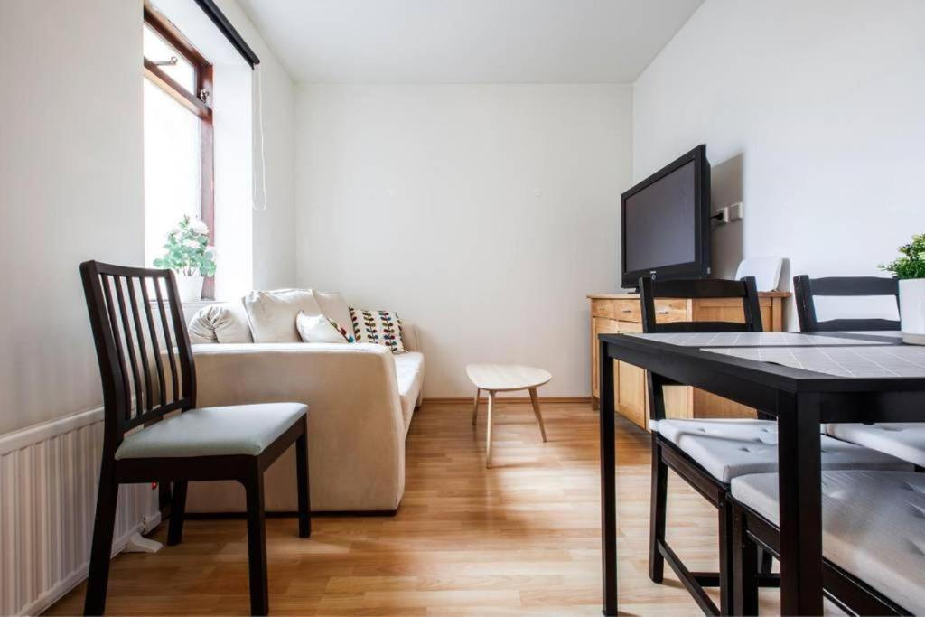 B22 By In Iceland Apartment