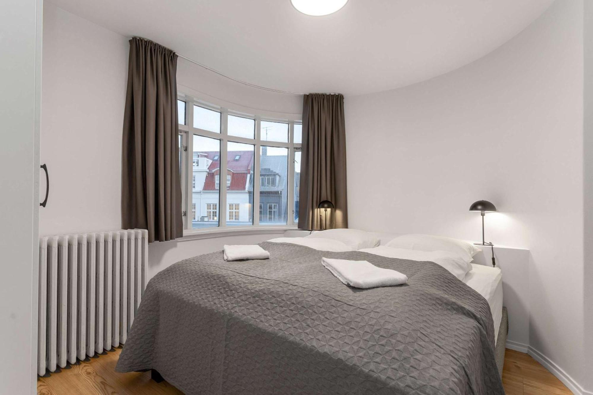 Spacious 3bedroom On Rainbow Street * Reykjavik