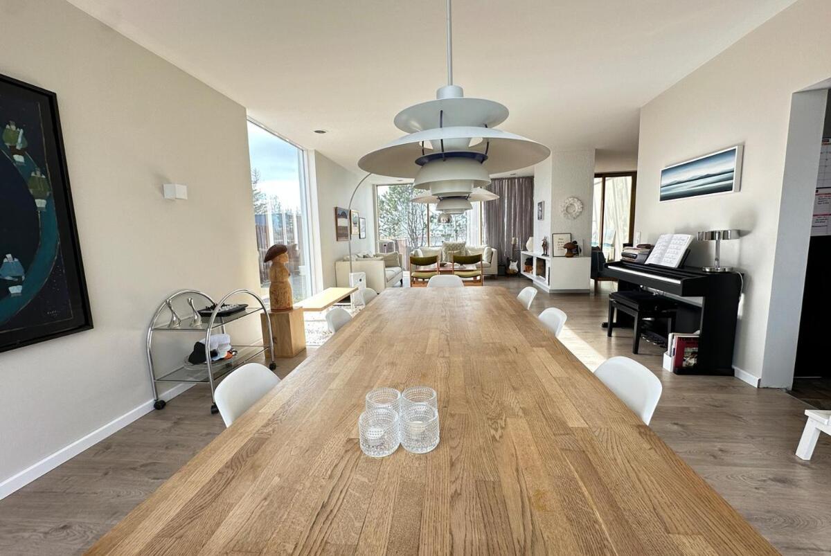 Modern Family Friendly House In Seltjarnarnes - Birta Holiday home *