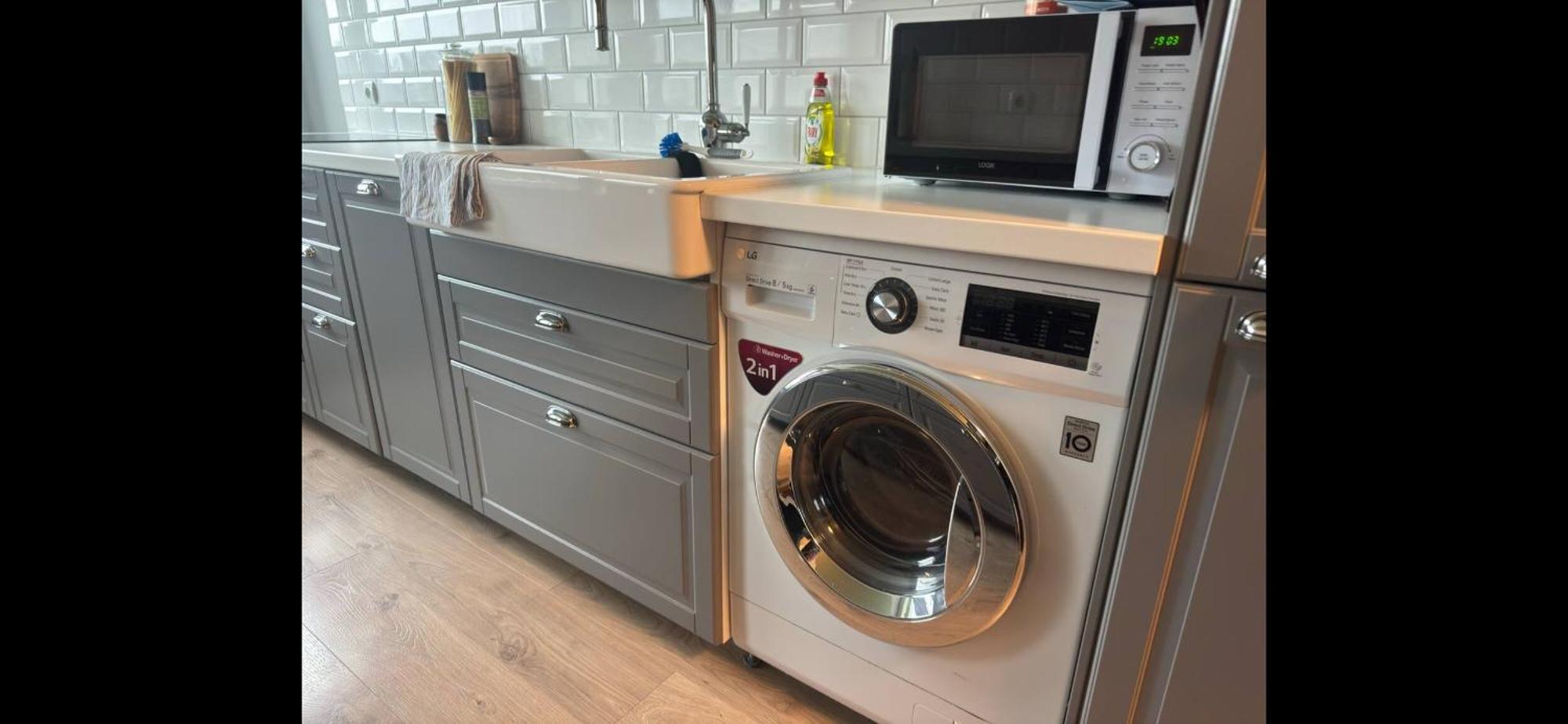 1-bedroom Apt. Washer/dryer, Easy Access To Road 1 Apartment Reykjavík