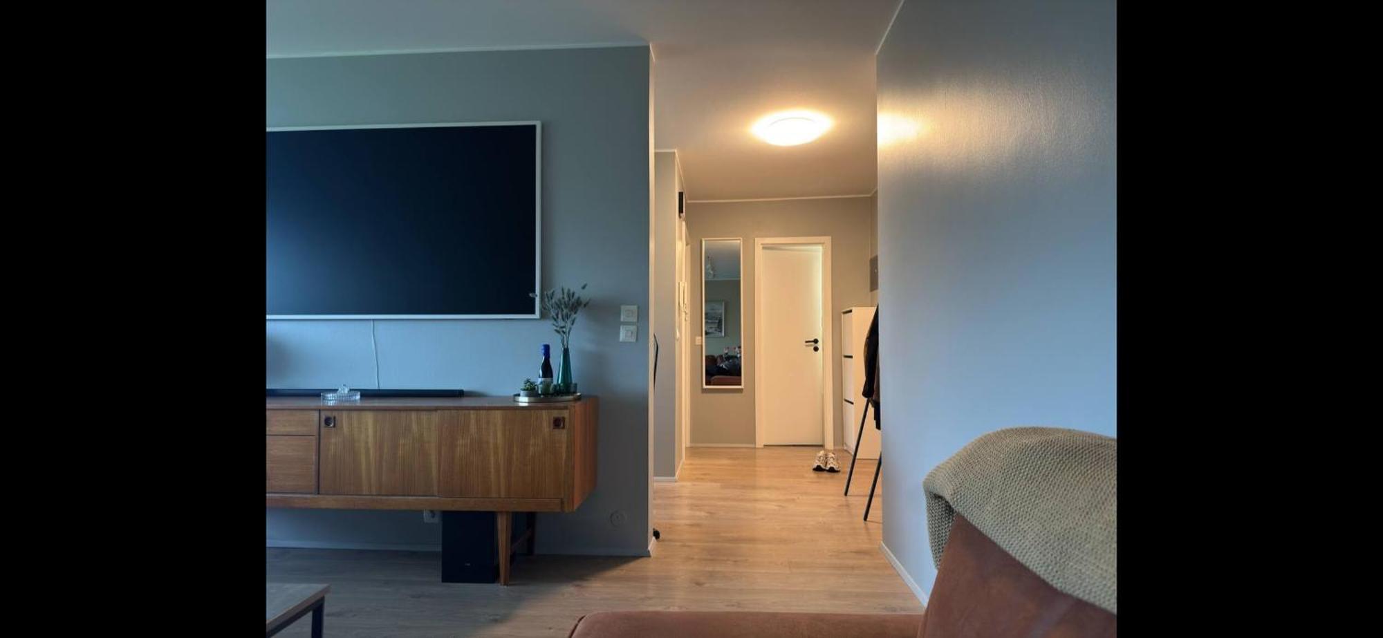 1-bedroom Apt. Washer/dryer, Easy Access To Road 1 Apartment Reykjavík