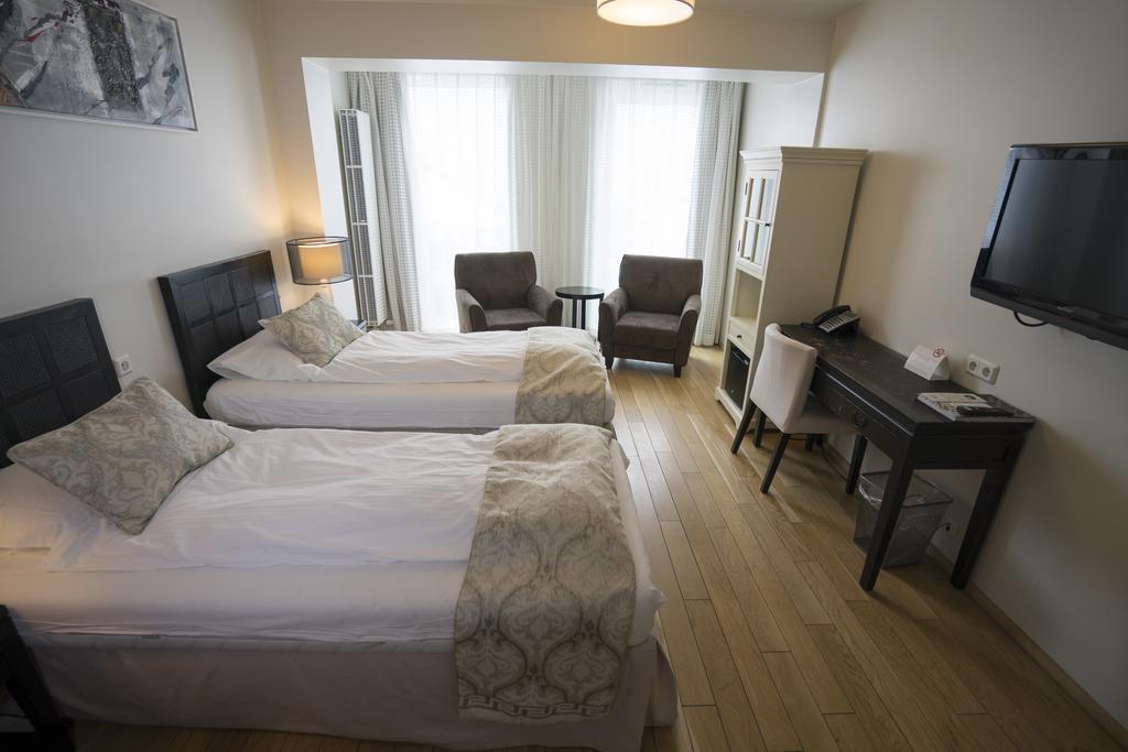 Center Hotel 3*