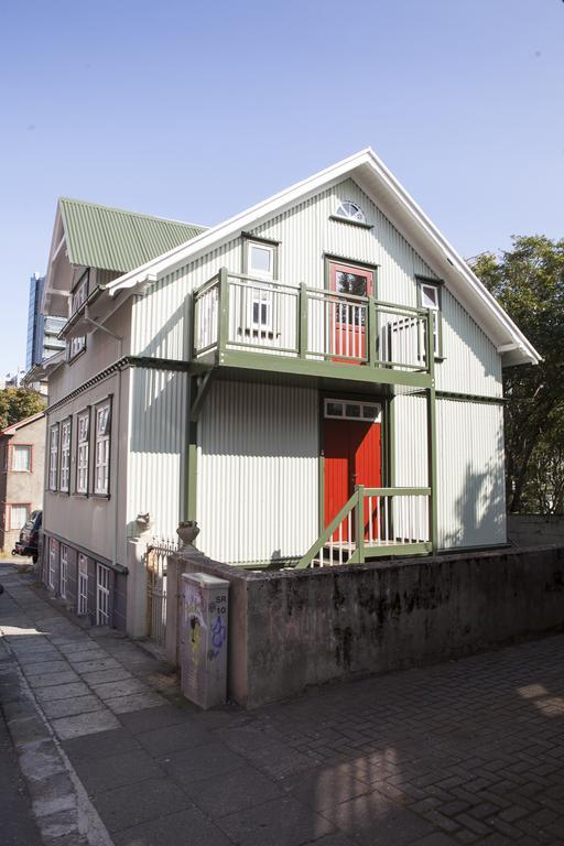 Apartment Old Charm *