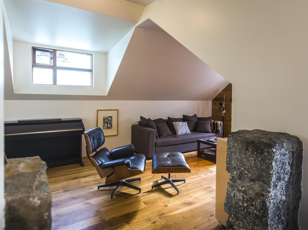 Icestay Stone Reiquiavique