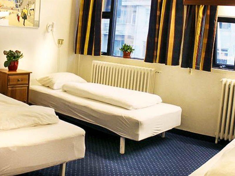 Hotel Downtown 3*