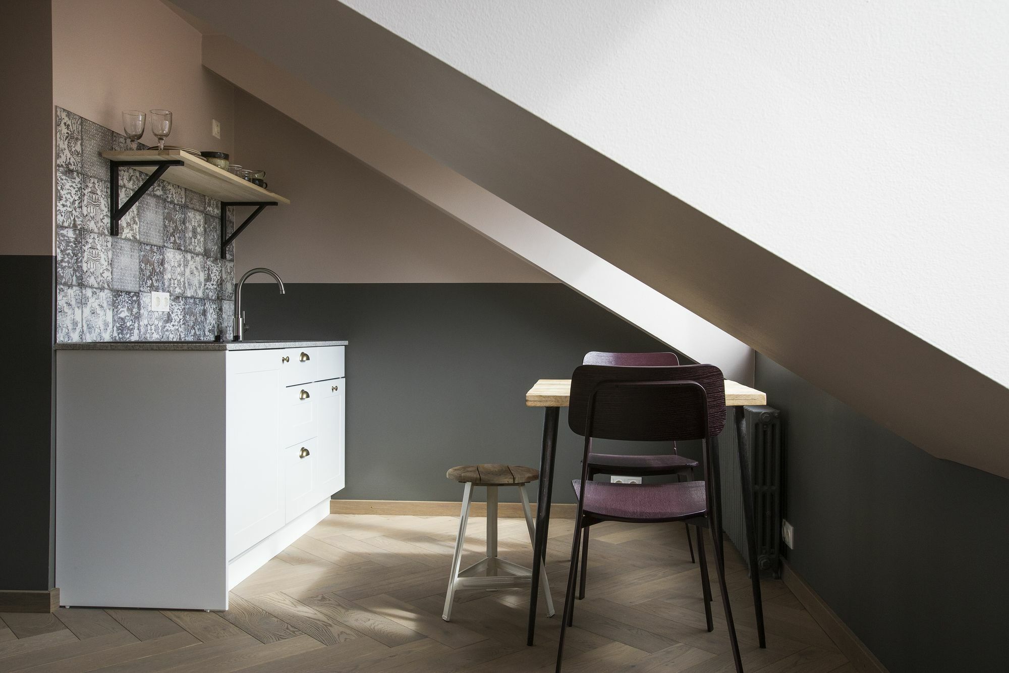 The Swan House -