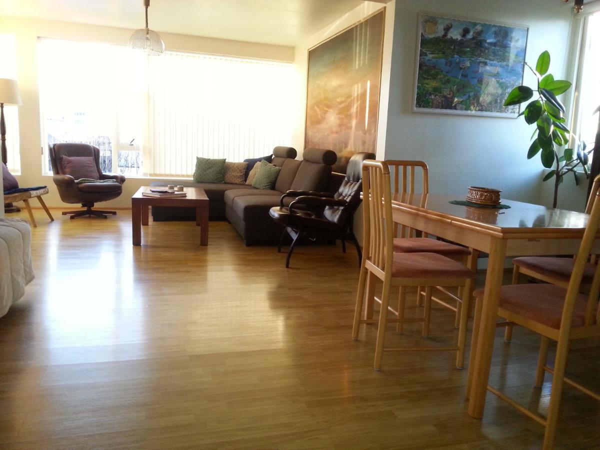 Apartment Thorshamar - Car Included Reykjavik