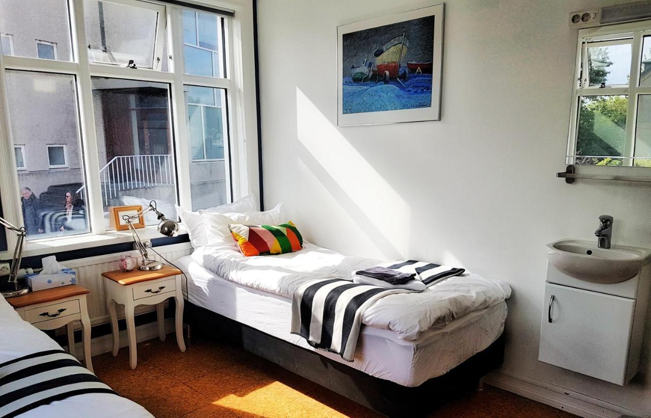 Hostel Refurinn *